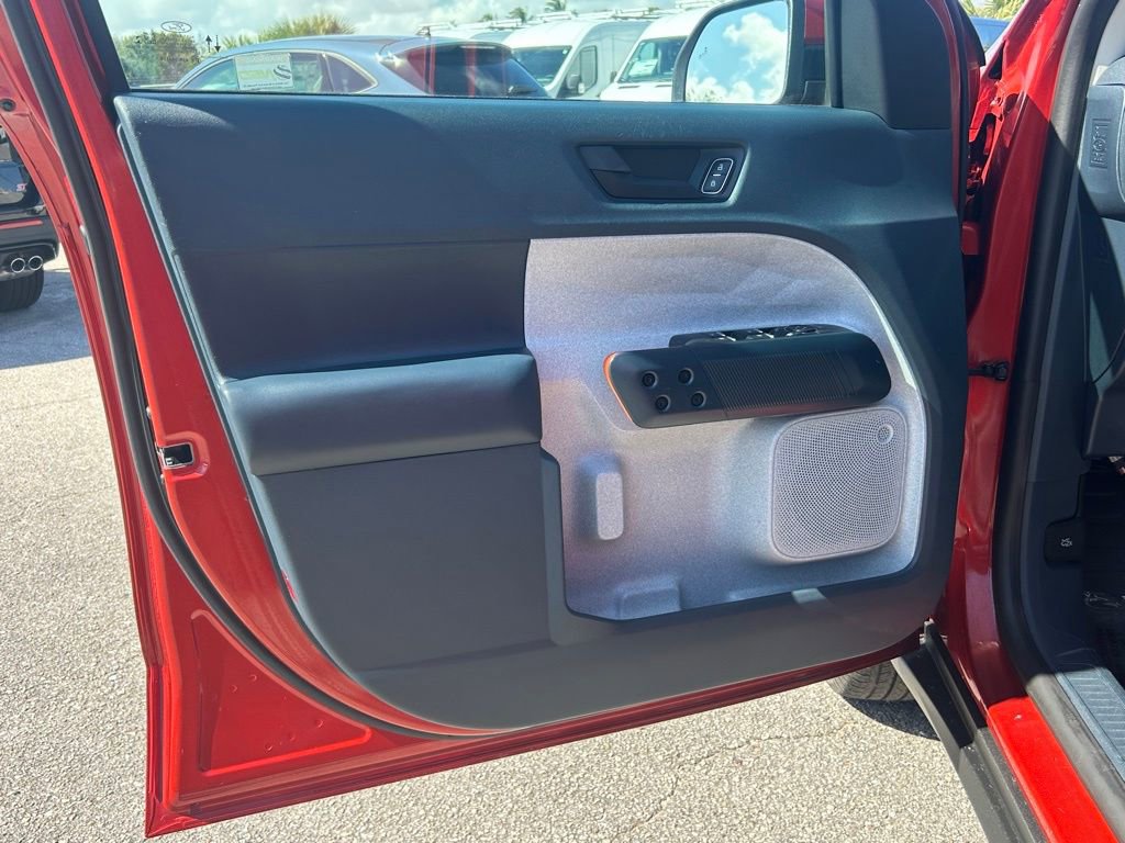 Certified 2022 Ford Maverick XLT w/ XLT Luxury Package image 36