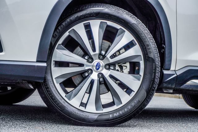 Used 2019 Subaru Ascent Limited AWD/4WD image 3