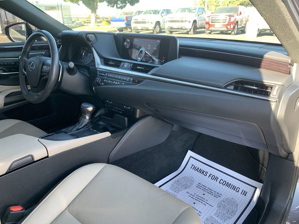Used 2019 Lexus ES 350 w/ Premium Package FWD image 28