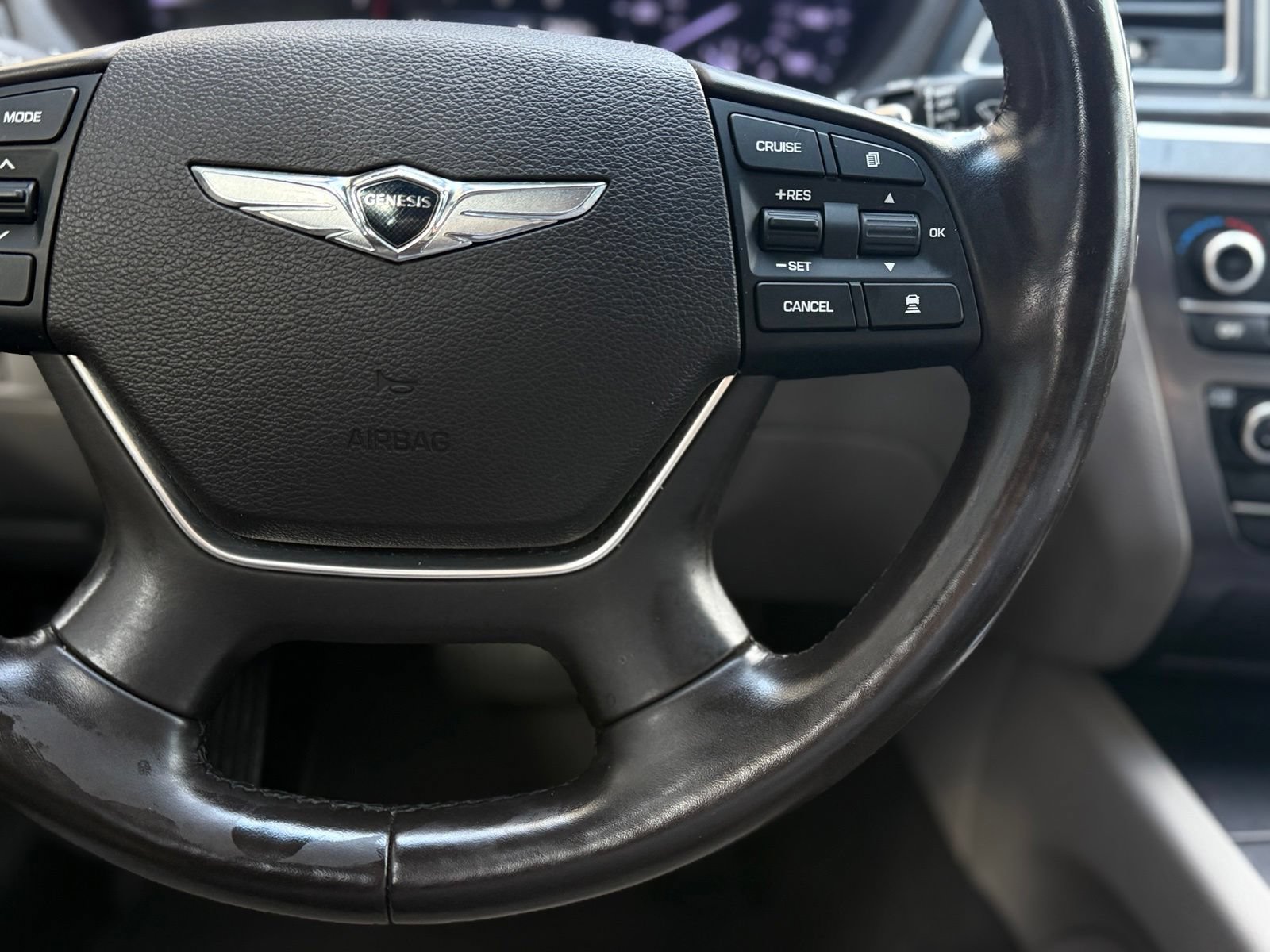 Used 2020 Genesis G80 3.8 AWD/4WD image 27