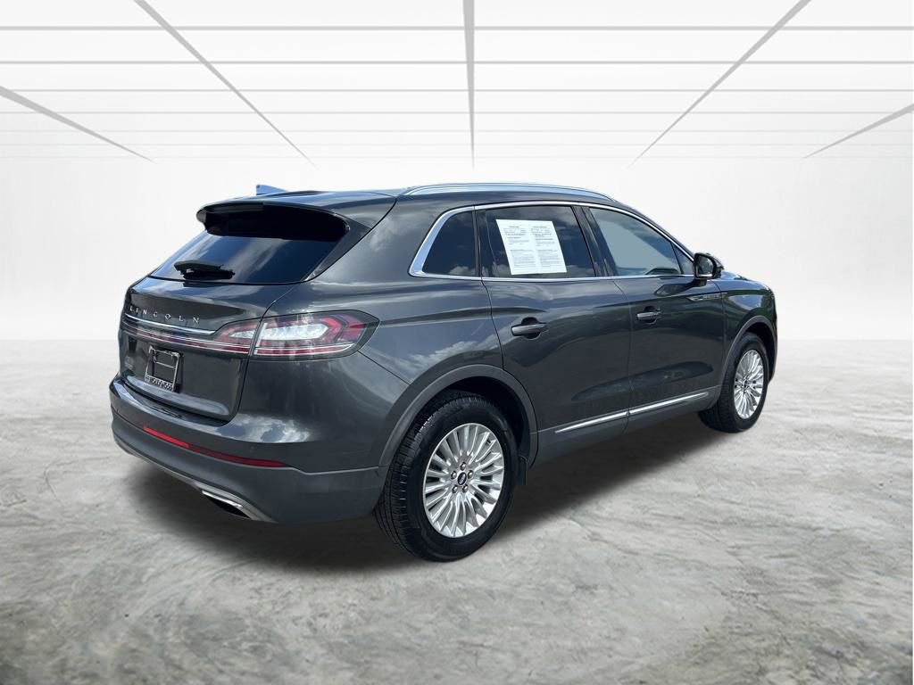 Used 2020 Lincoln Nautilus FWD image 4