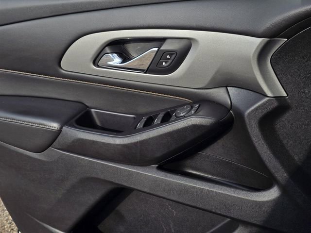 Used 2020 Chevrolet Traverse LS image 19
