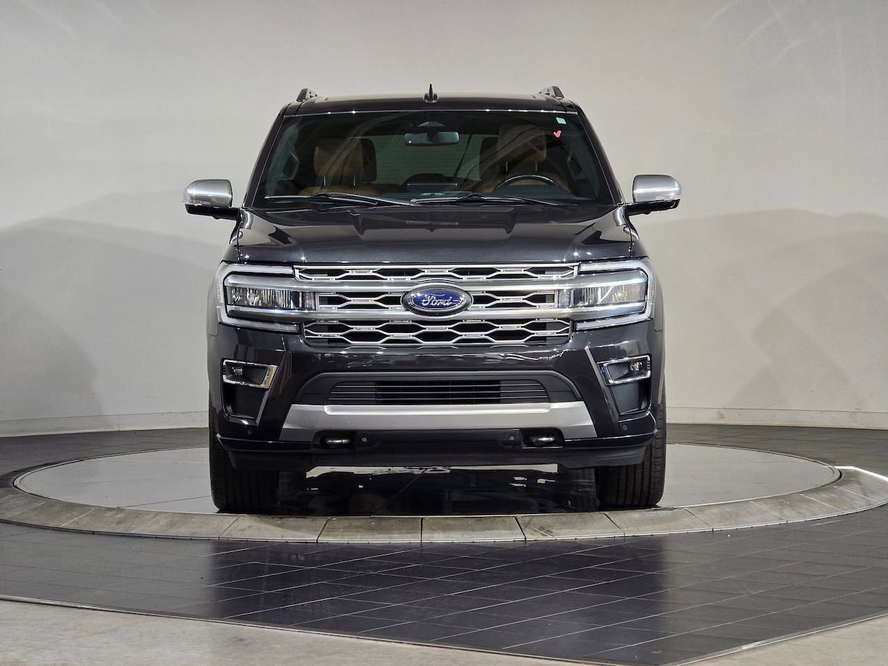 Used 2022 Ford Expedition Platinum image 3