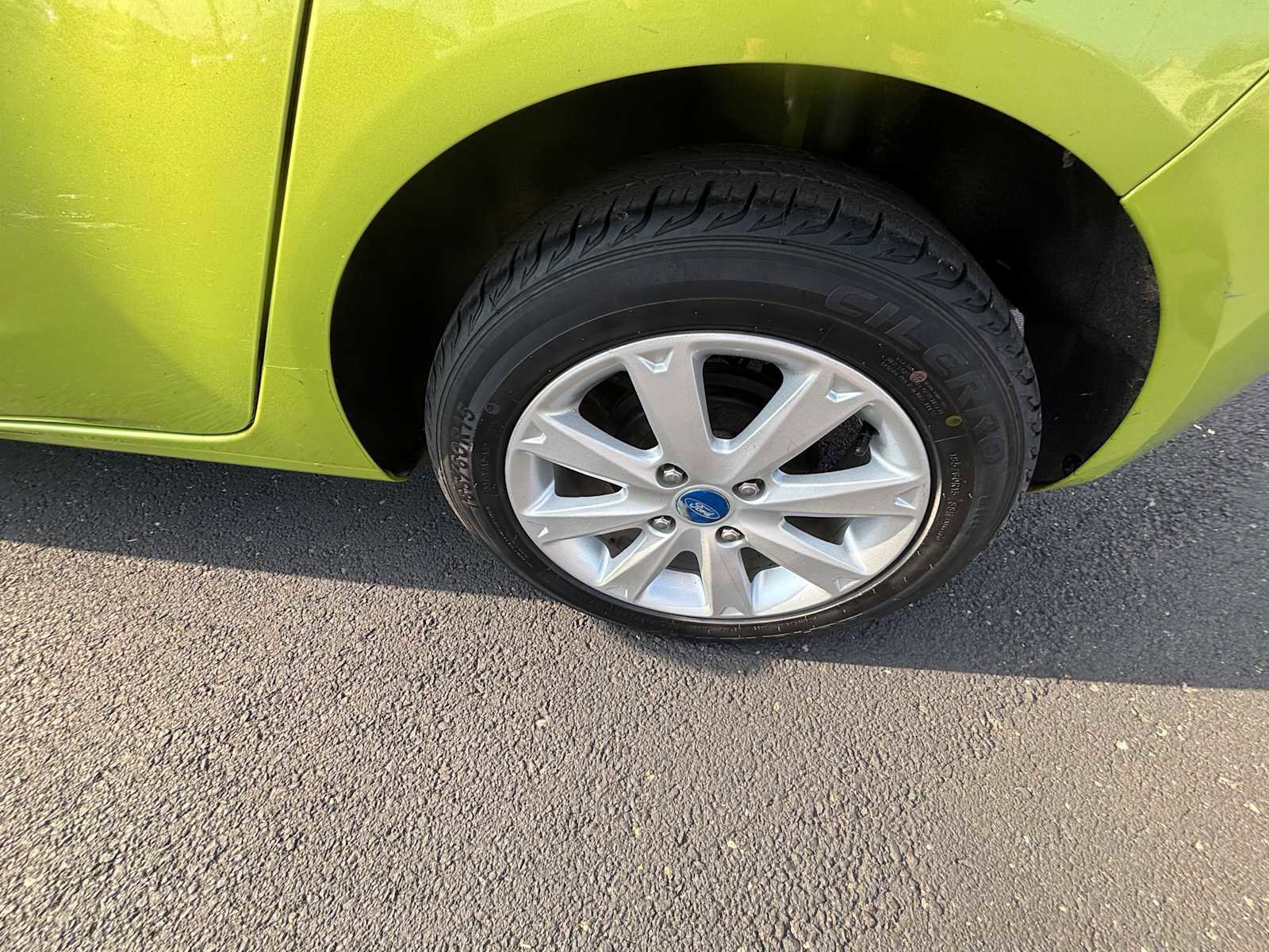 Used 2012 Ford Fiesta SE image 9