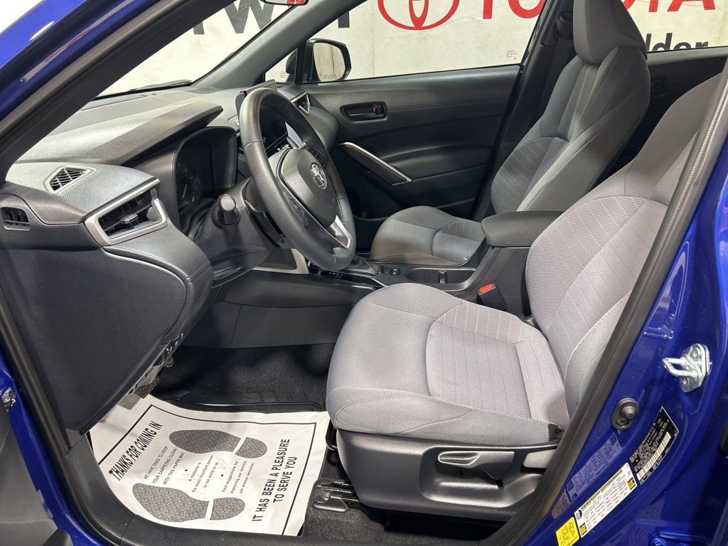 Used 2025 Toyota Corolla Cross AWD Hybrid image 23
