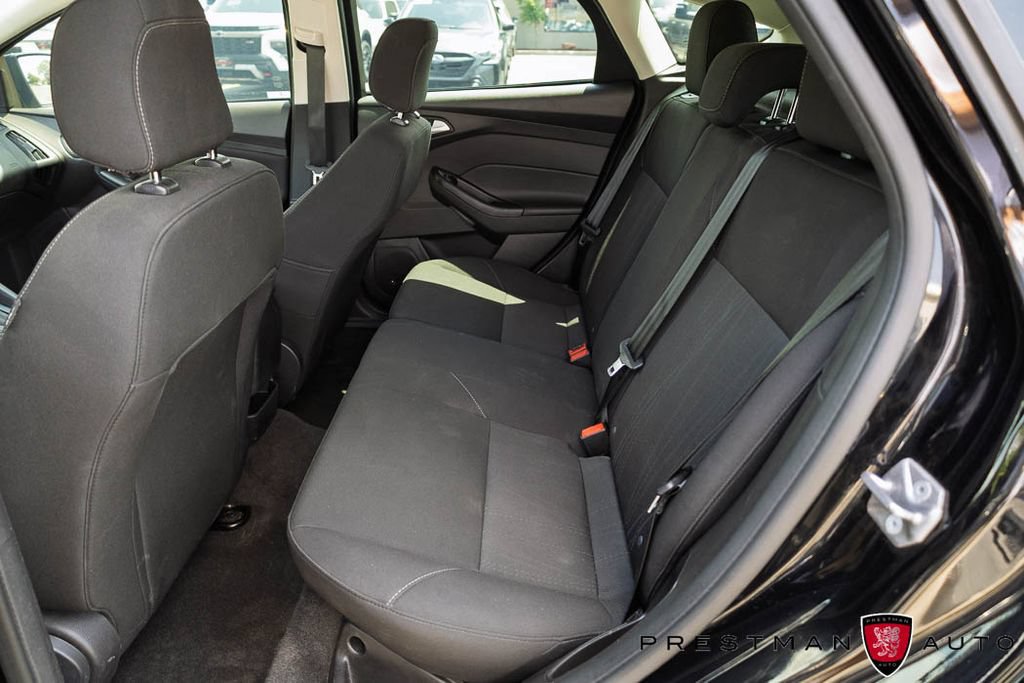 Used 2018 Ford Focus SEL w/ Cold Weather Package FWD image 33
