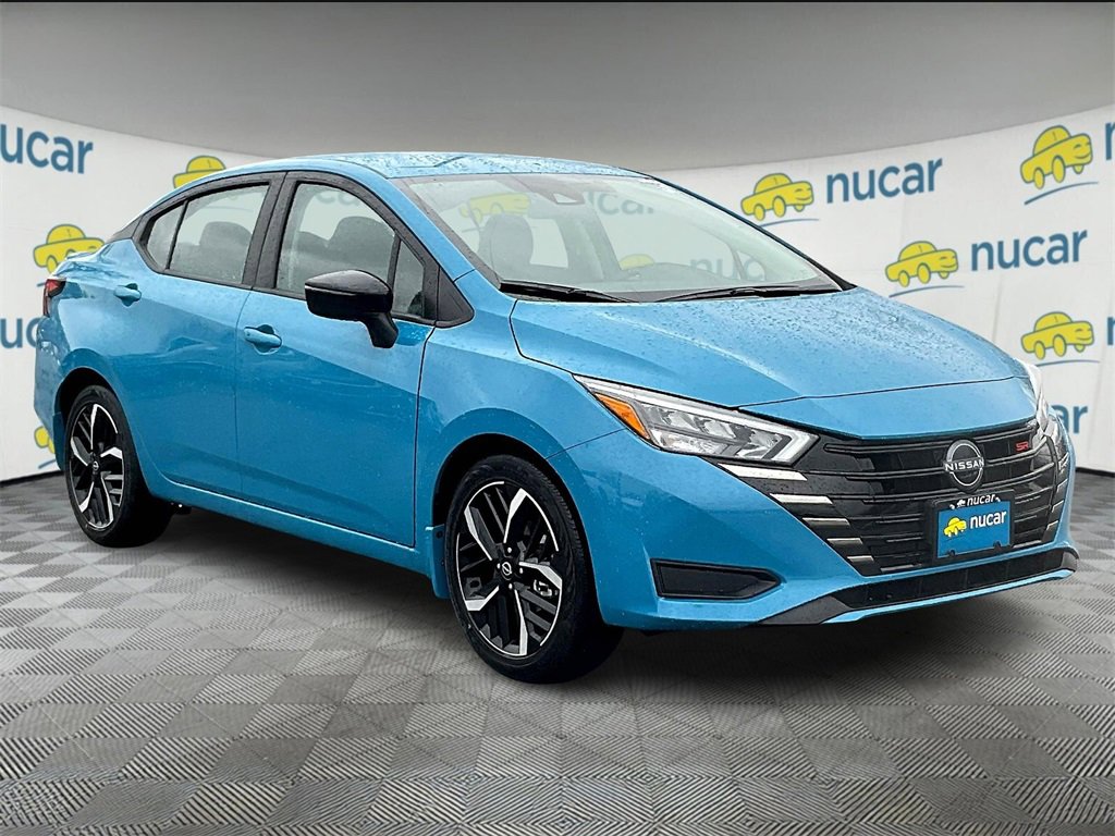 New 2025 Nissan Versa SR w/ Trunk Package