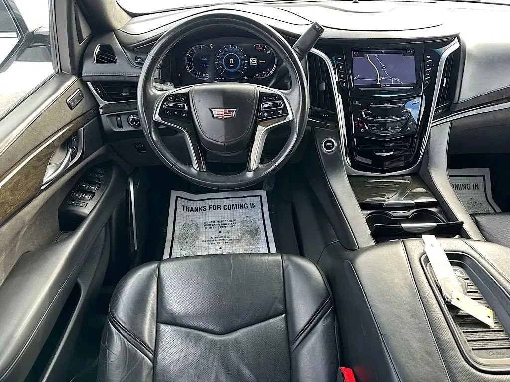 Used 2020 Cadillac Escalade Platinum image 19