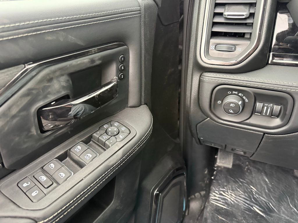 New 2026 RAM 3500 Limited image 7