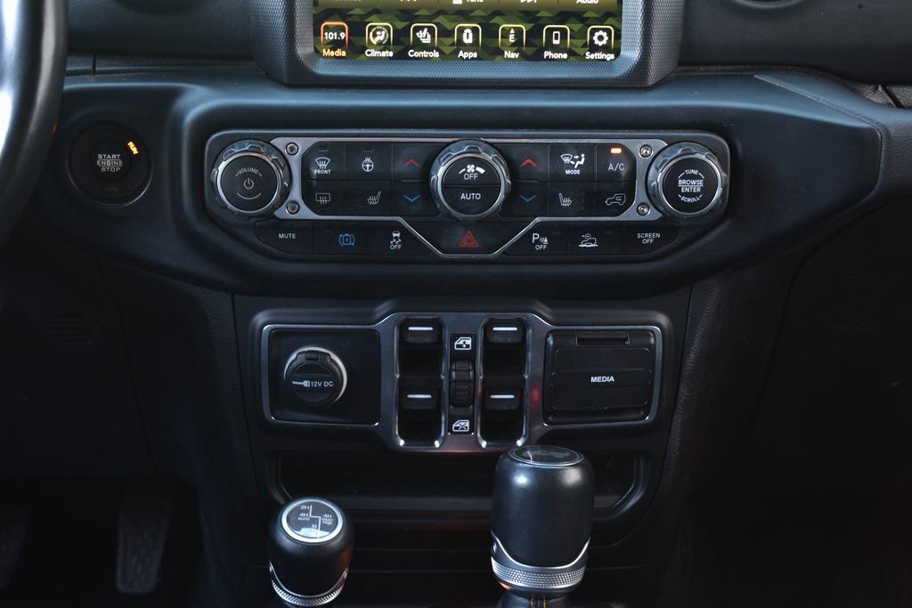 Used 2022 Jeep Wrangler Unlimited Sahara image 36