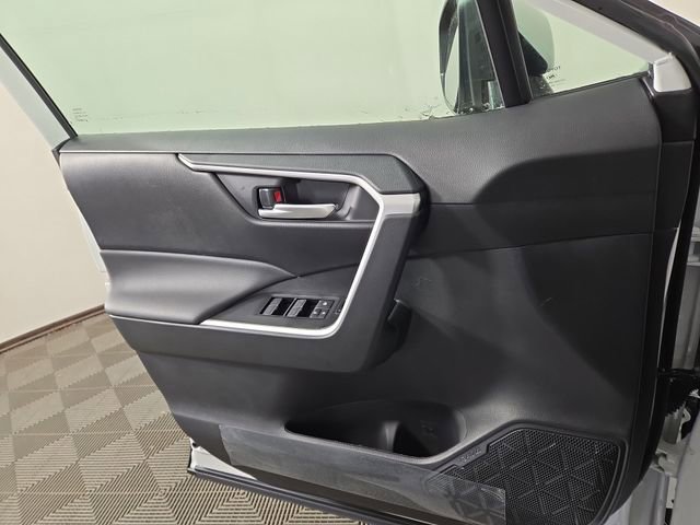 New 2025 Toyota RAV4 XLE image 32