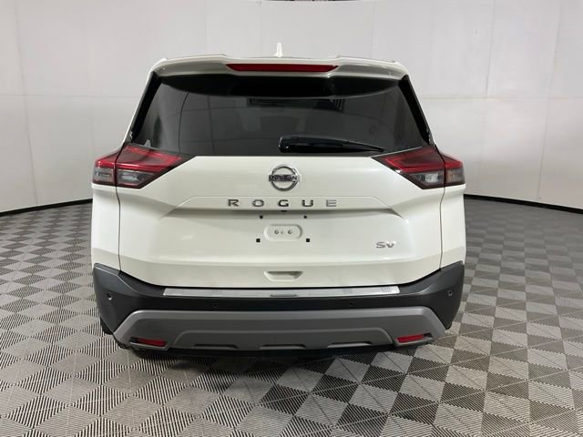 Used 2021 Nissan Rogue SV image 5