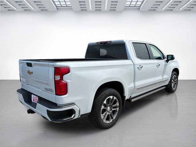 Used 2024 Chevrolet Silverado 1500 High Country w/ Technology Package AWD/4WD image 34