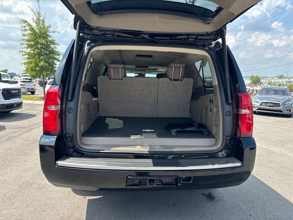 Used 2020 Chevrolet Suburban Premier RWD image 29