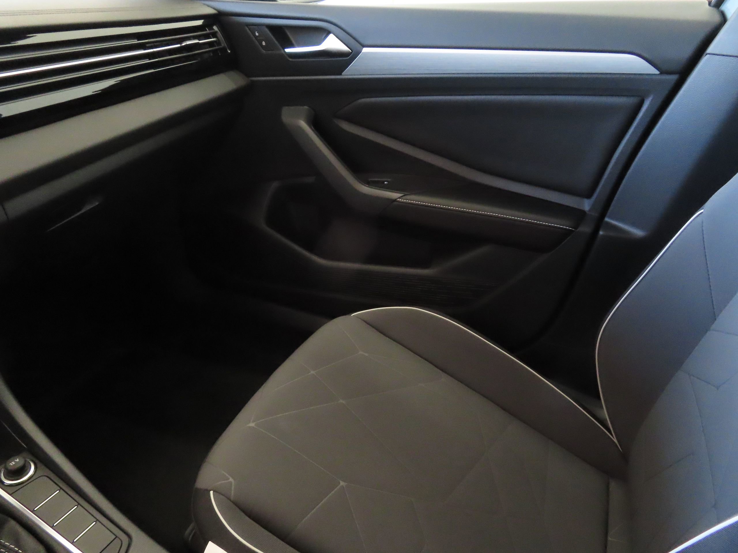 New 2026 Volkswagen Jetta Sport FWD image 18