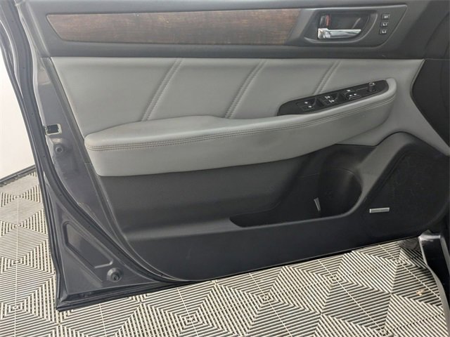 Used 2019 Subaru Outback 2.5i Limited image 12