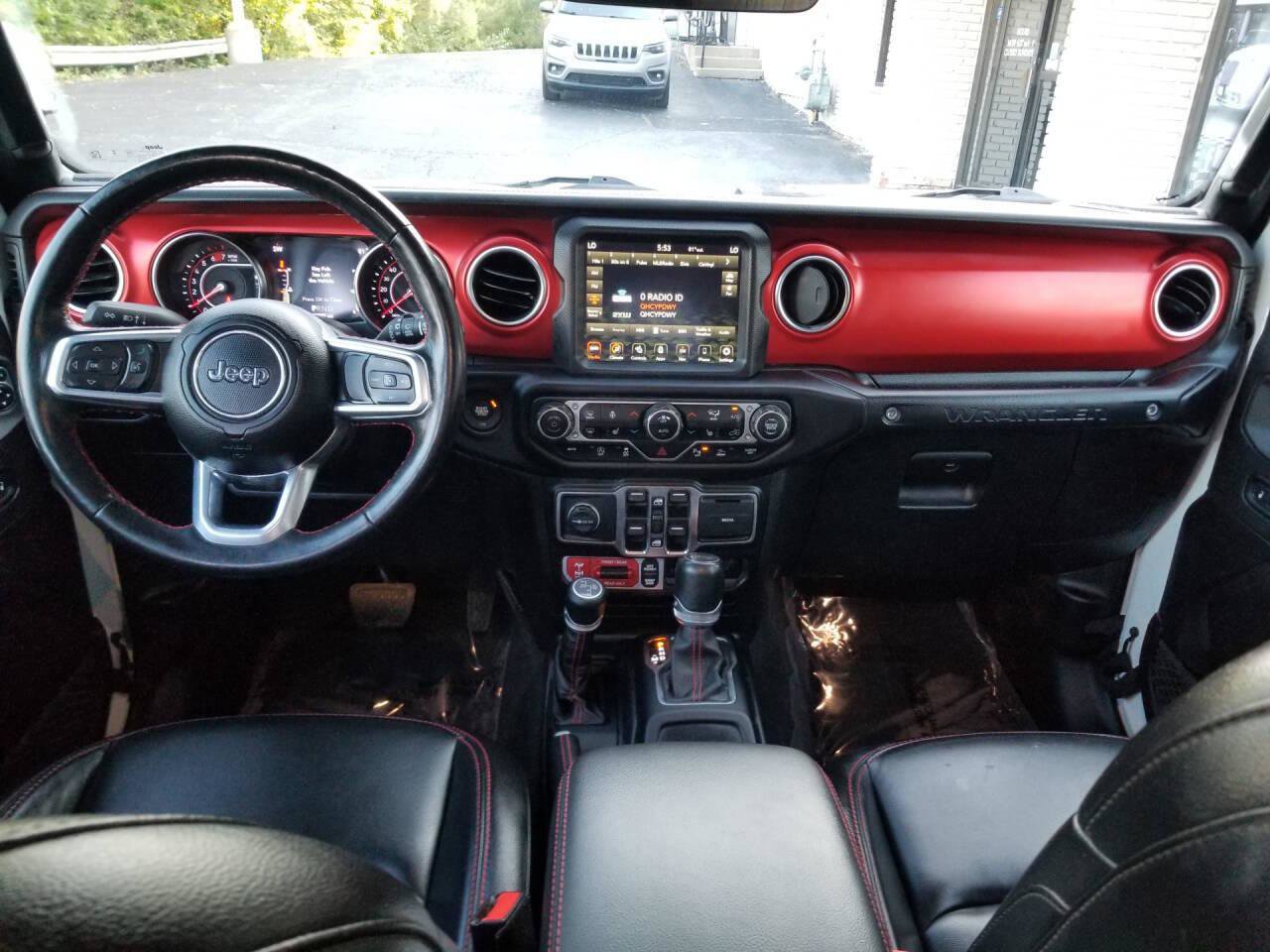Used 2021 Jeep Wrangler Unlimited Rubicon w/ Dual Top Group AWD/4WD image 23