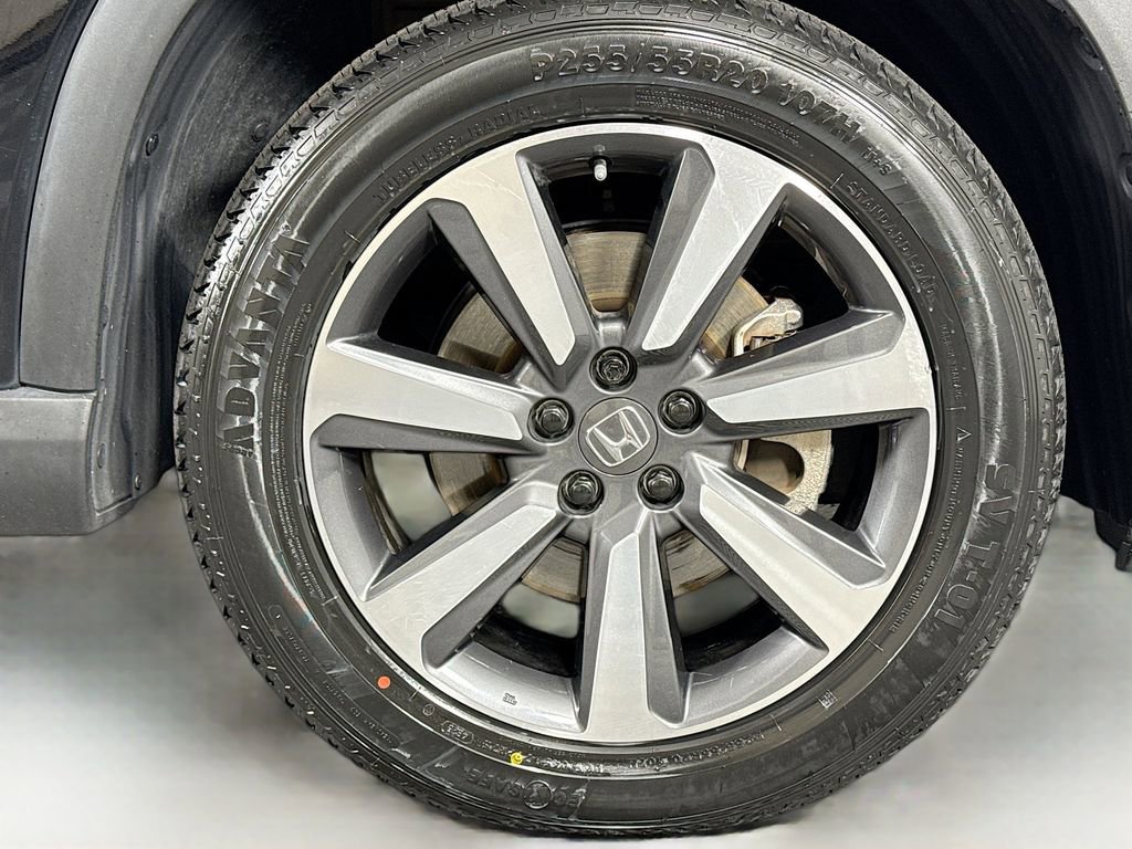 Certified 2023 Honda Pilot Touring image 31
