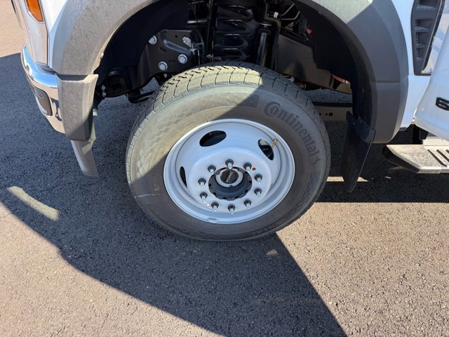 New 2025 Ford F550 4x4 Crew Cab image 15
