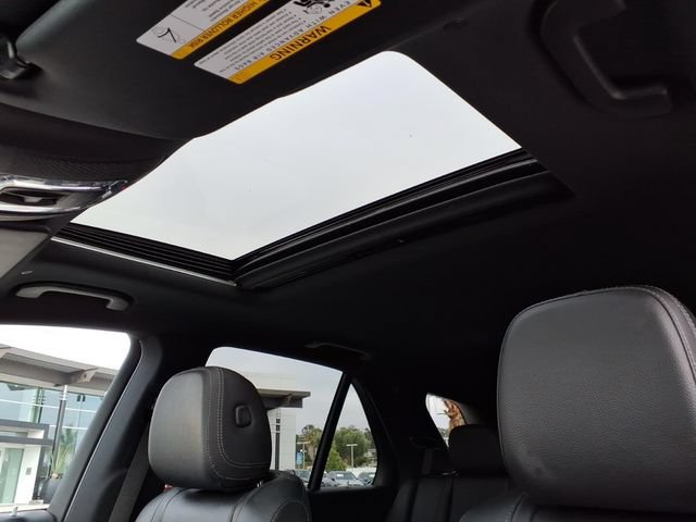 Certified 2025 Mercedes-Benz GLE 450e 4MATIC w/ Driver Assistance Package image 15