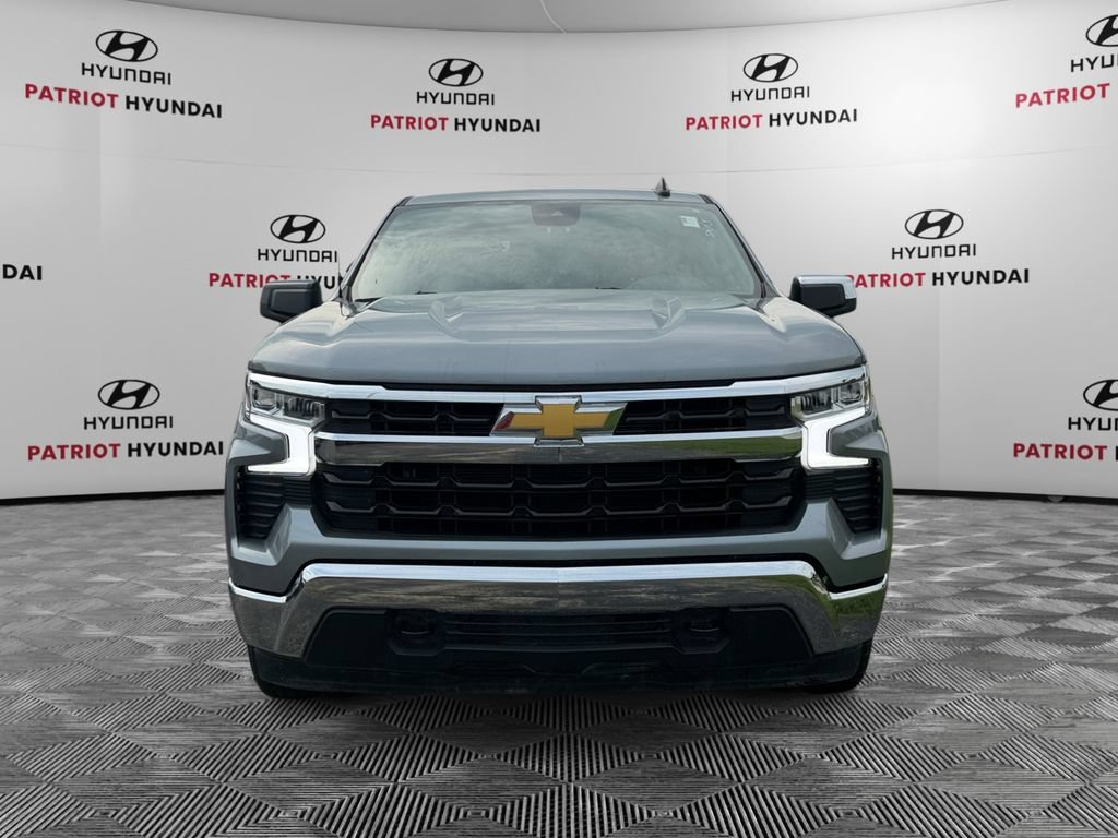 Used 2025 Chevrolet Silverado 1500 LT AWD/4WD image 8