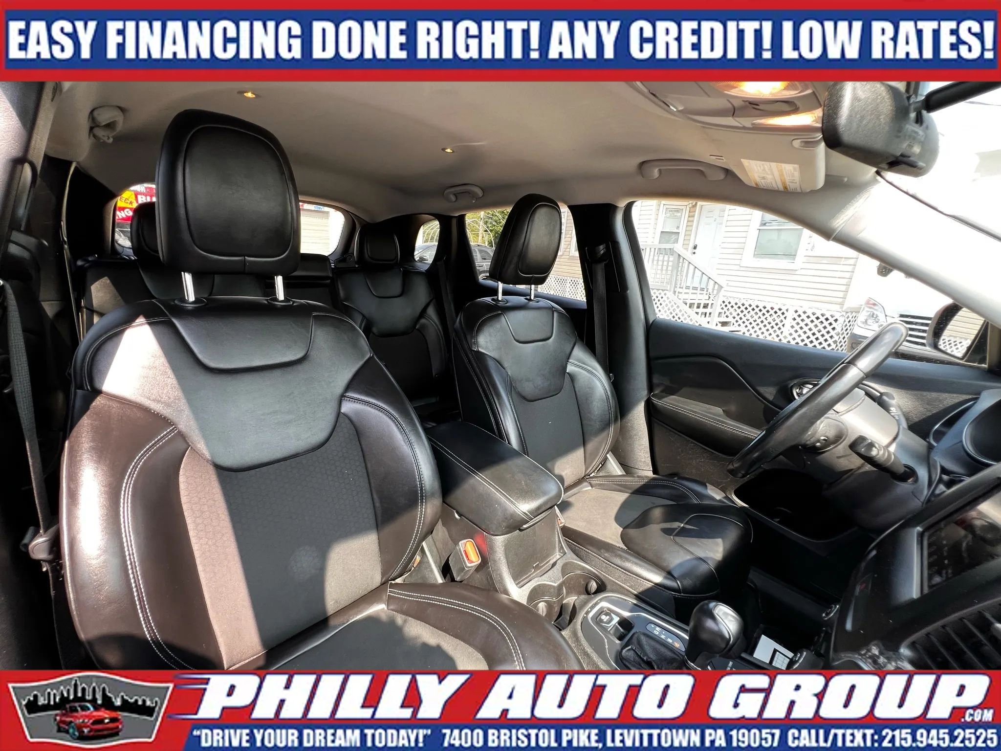 Used 2019 Jeep Cherokee Latitude Plus AWD/4WD image 17