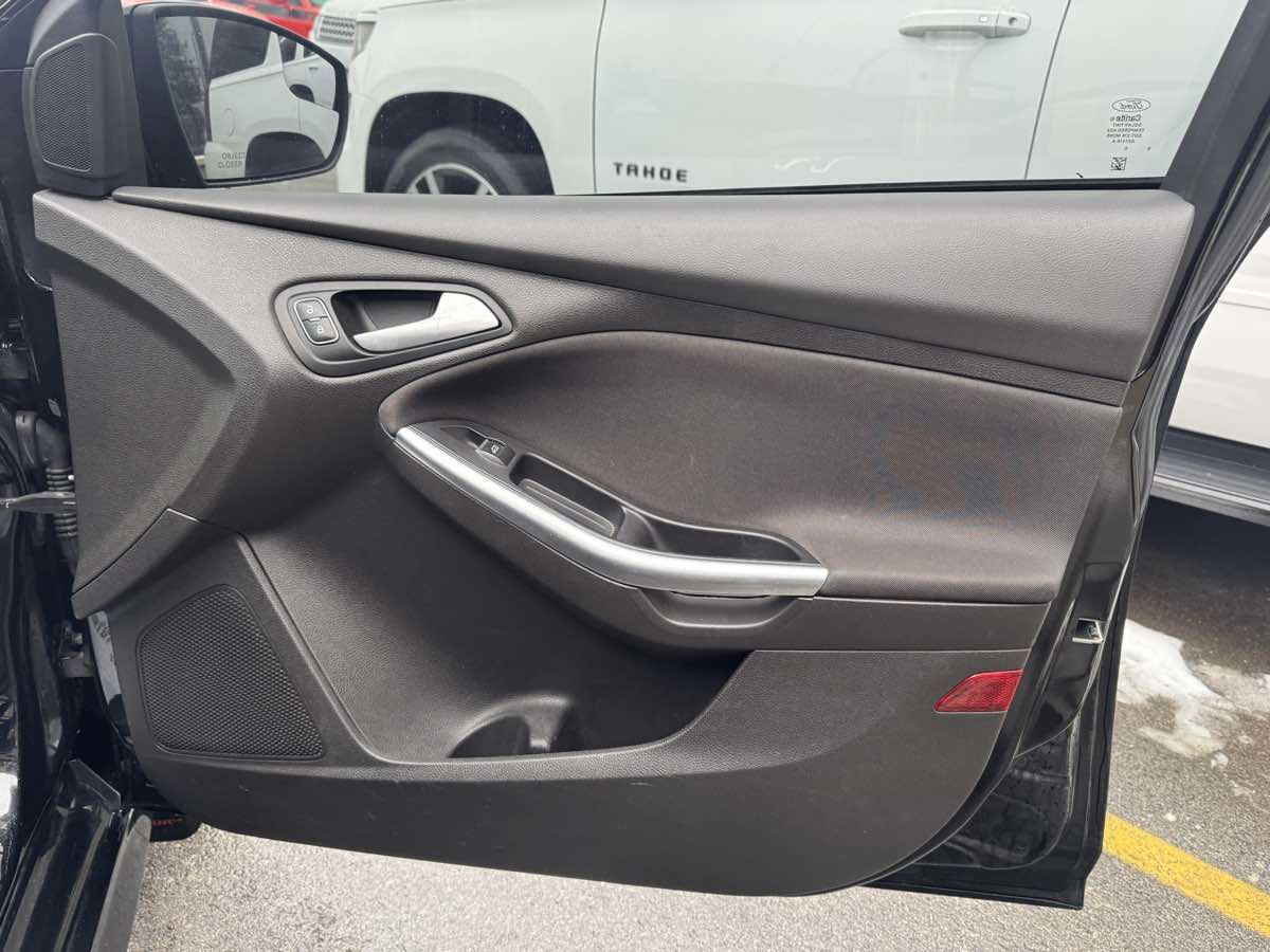 Used 2016 Ford Focus ST image 27