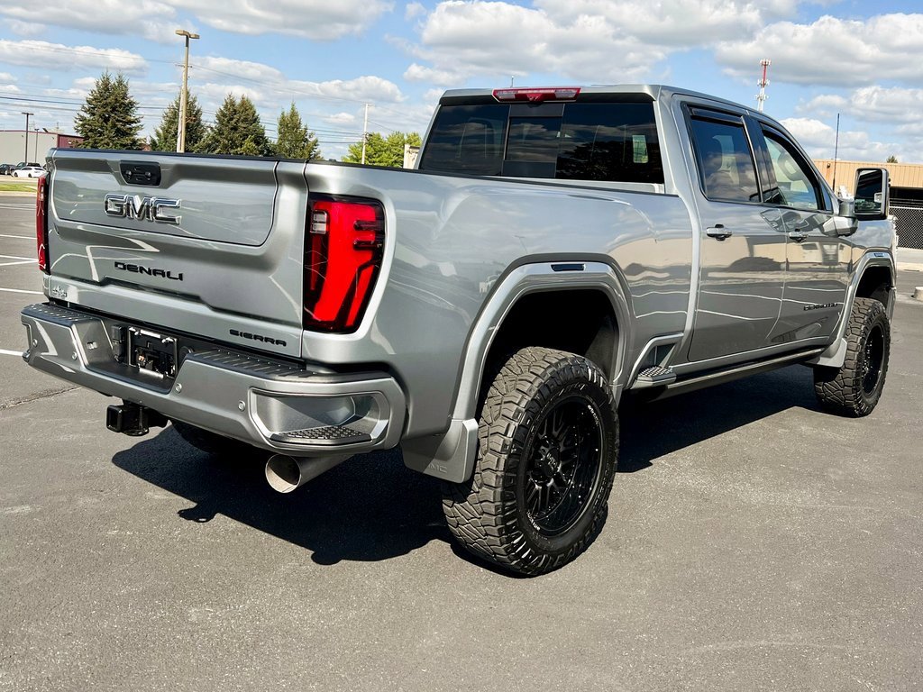 Used 2024 GMC Sierra 2500 Denali Ultimate w/ Max Trailering Package image 12