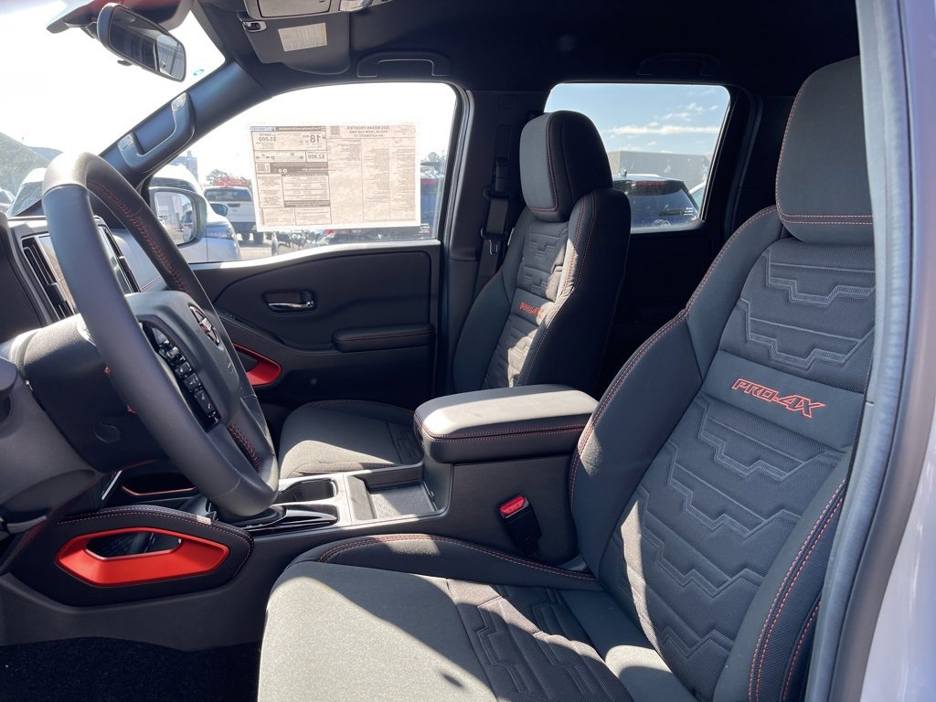 New 2025 Nissan Frontier PRO-4X image 17