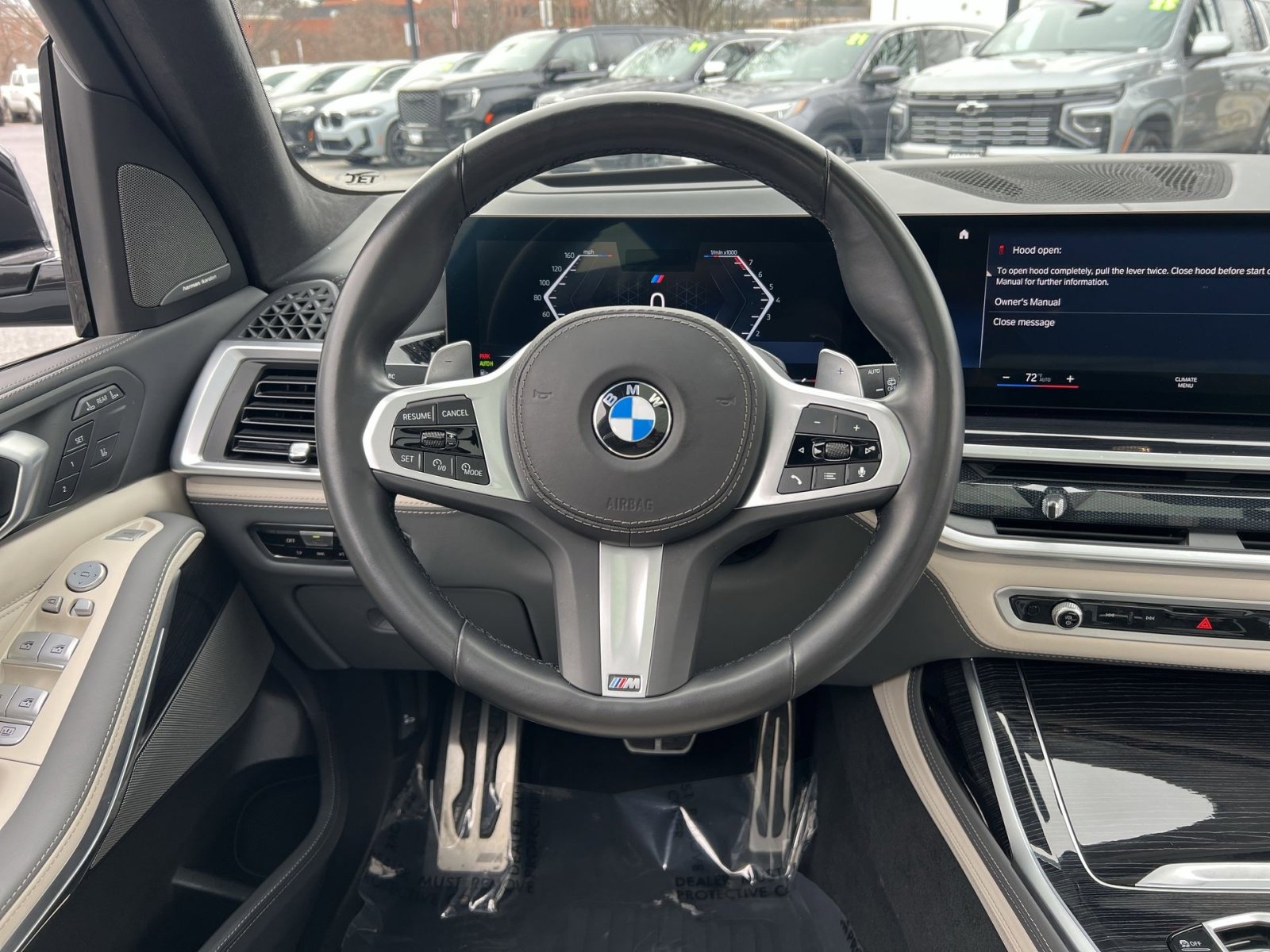 Used 2023 BMW X7 xDrive40i w/ M Sport Package image 16