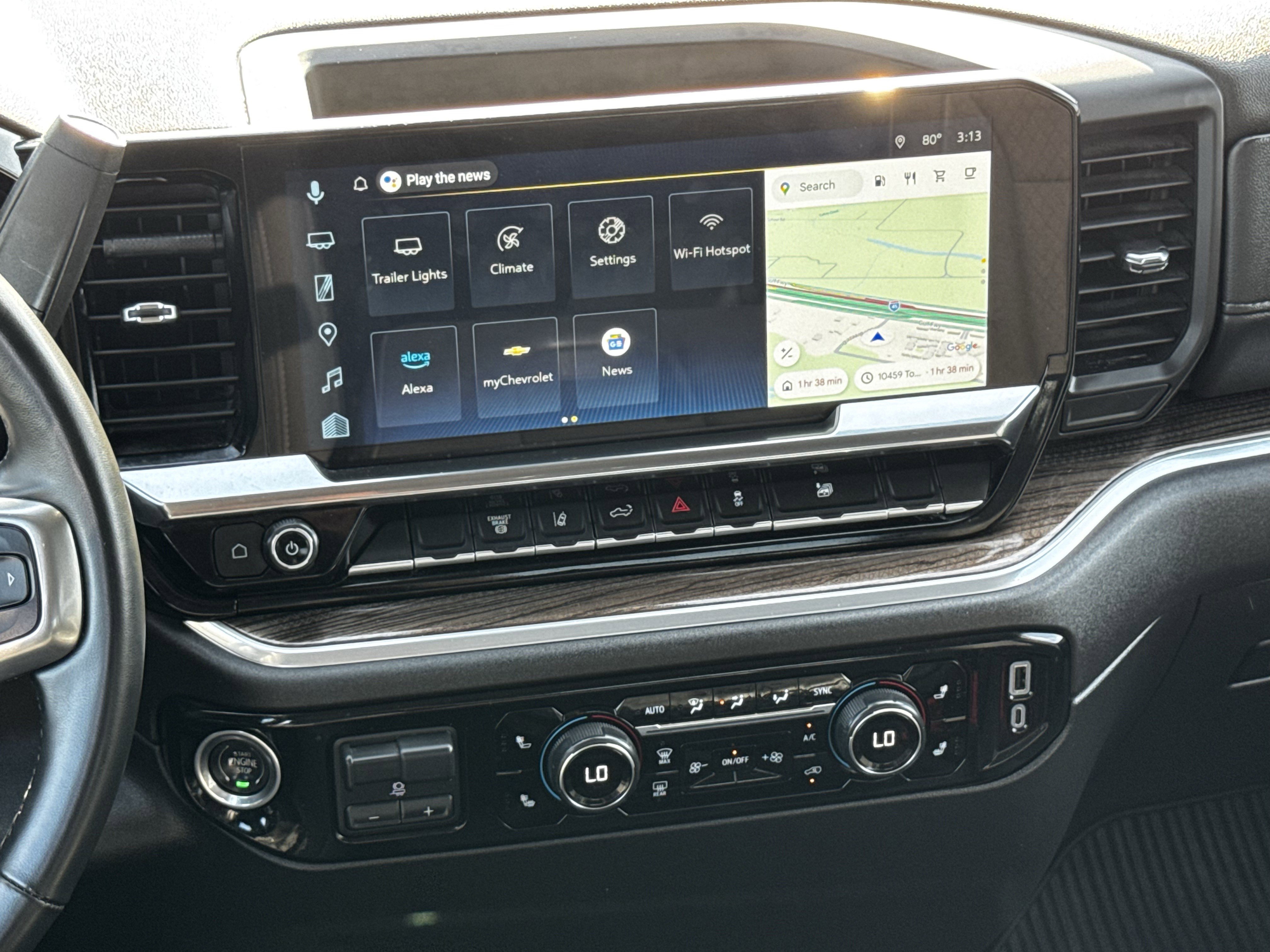 Used 2025 Chevrolet Silverado 2500 LT w/ Convenience Package image 18