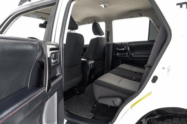 Used 2020 Toyota 4Runner TRD Off-Road AWD/4WD image 43