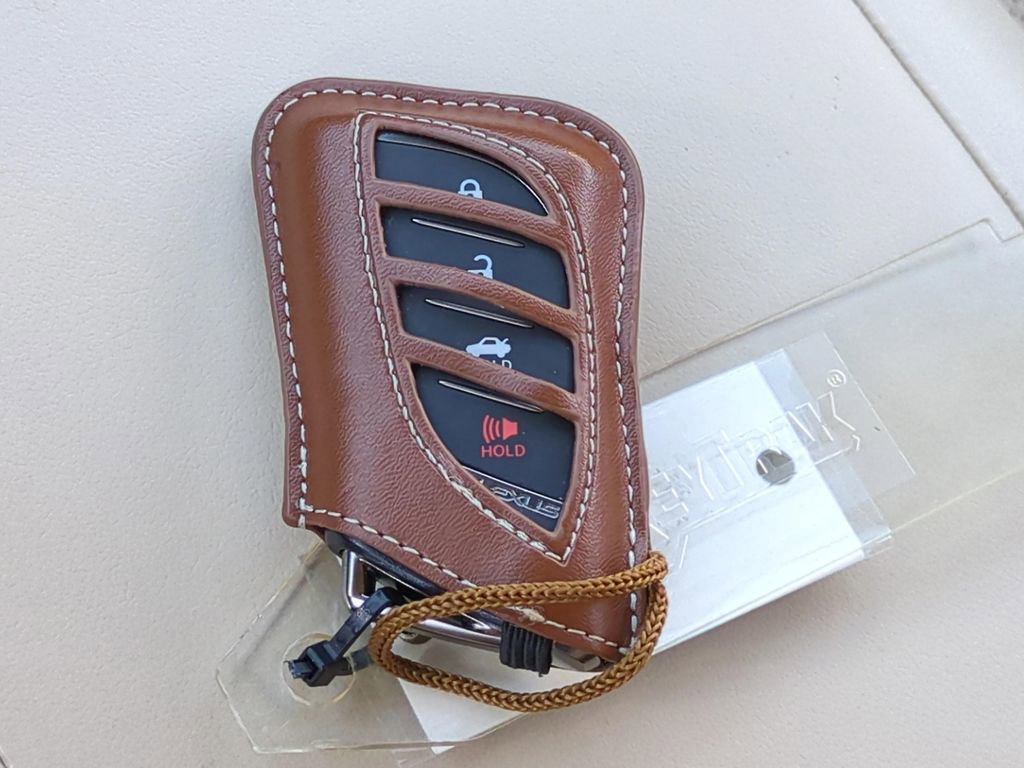 Used 2018 Lexus LS 500 w/ Luxury Package image 27