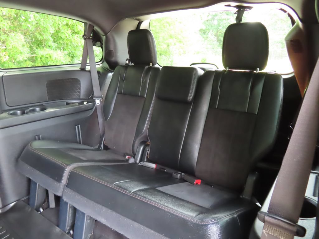 Used 2019 Dodge Grand Caravan SXT FWD image 27