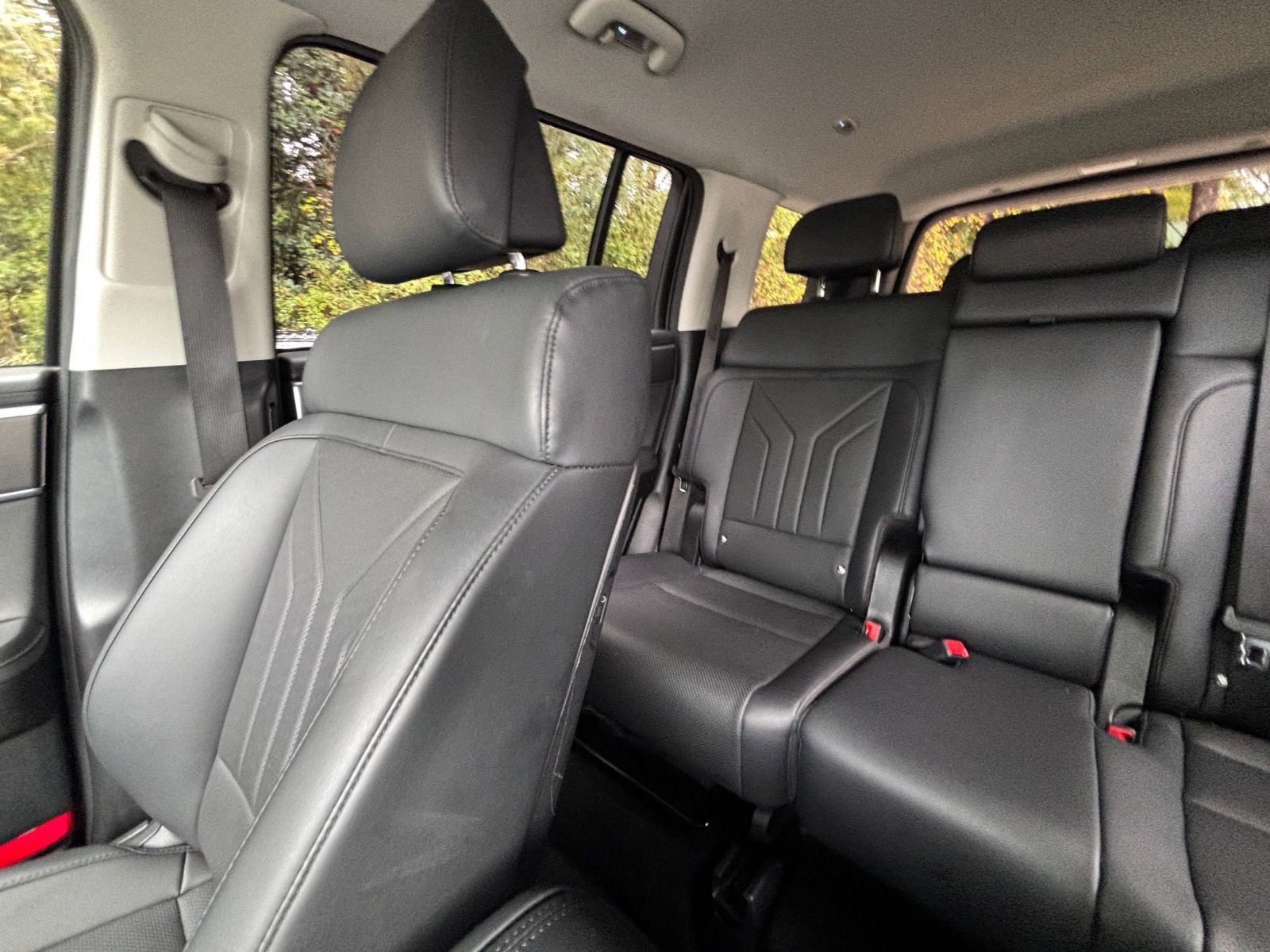 Used 2025 Hyundai Santa Fe SEL image 39