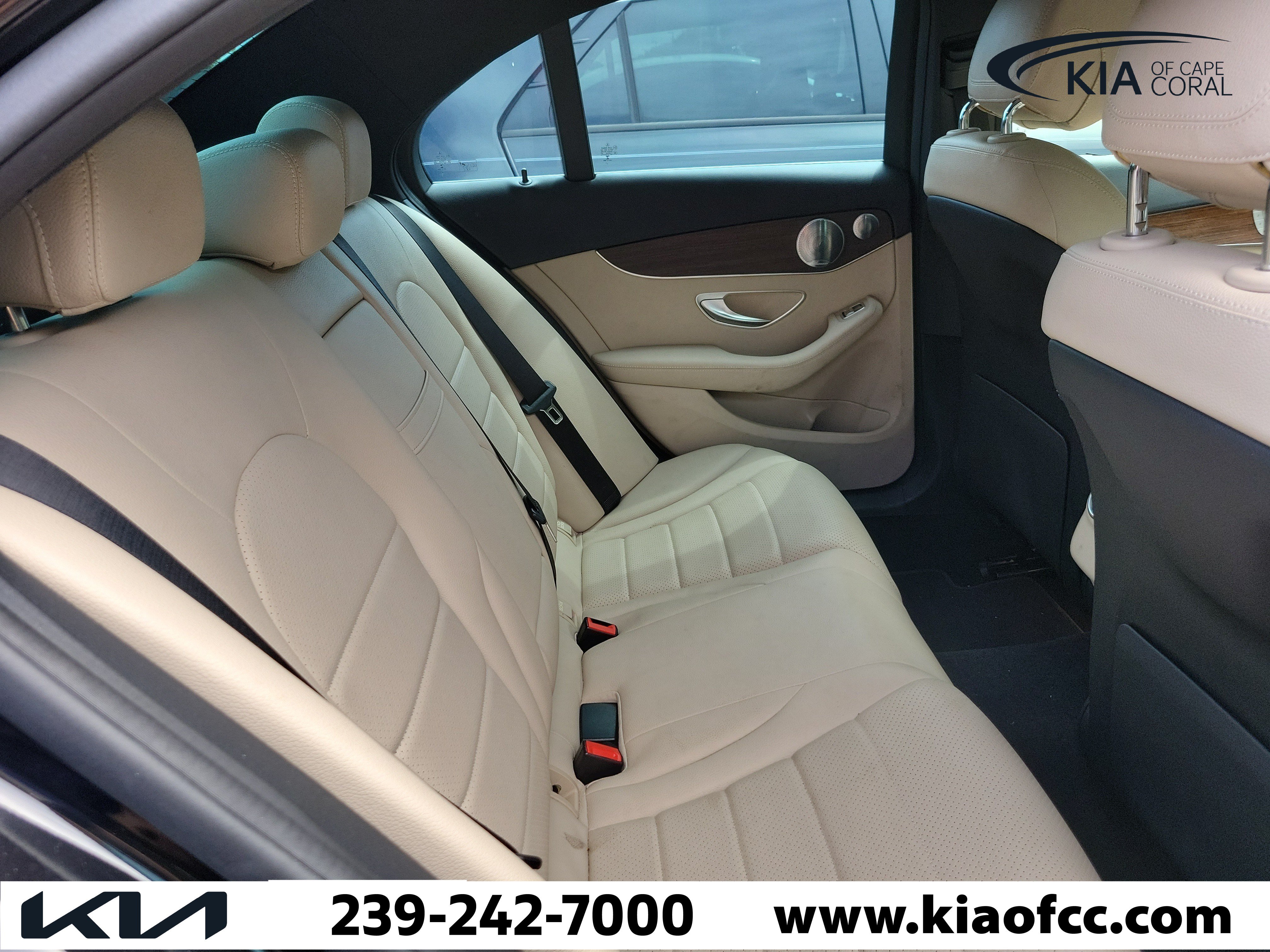 Used 2021 Mercedes-Benz C 300 4MATIC Sedan image 10