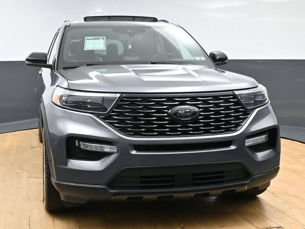 Used 2021 Ford Explorer Platinum w/ Premium Technology Package AWD/4WD image 4