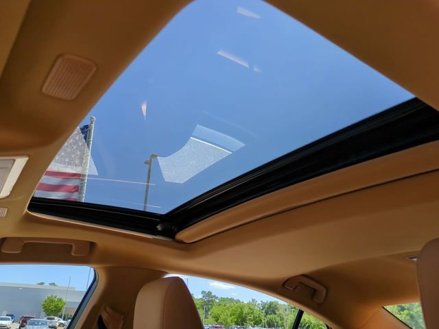 Used 2023 Lexus ES 350 w/ Premium Package FWD image 19