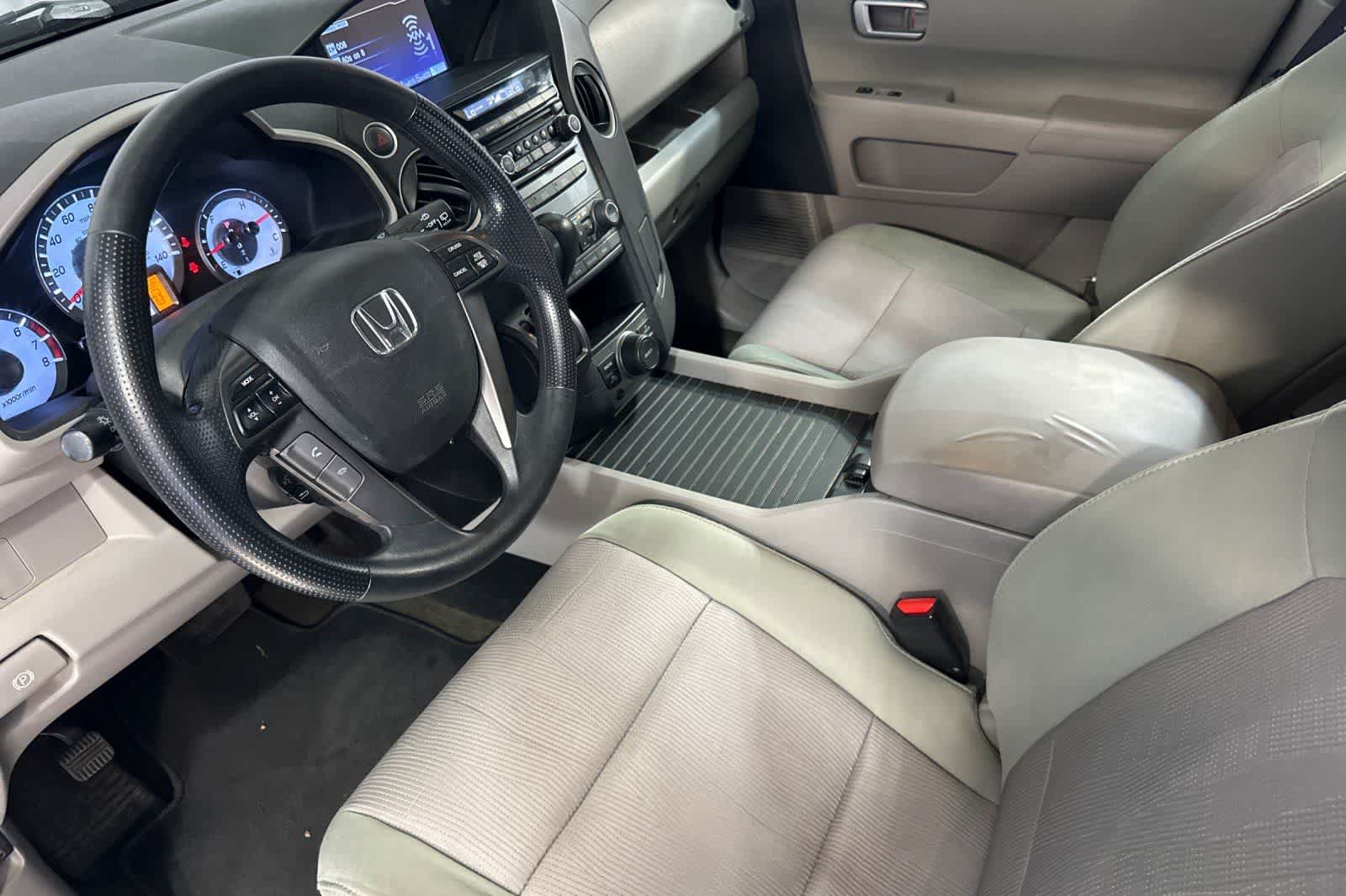 Used 2015 Honda Pilot SE image 14