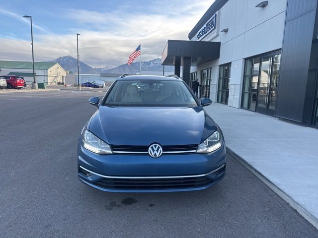 Used 2018 Volkswagen Golf S image 2