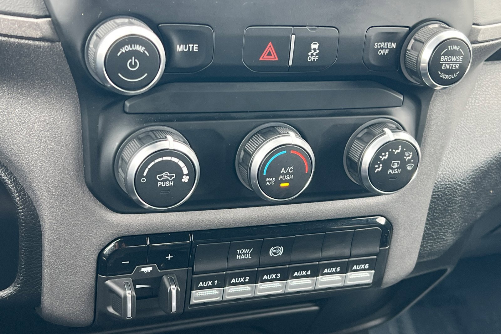 Used 2024 RAM 2500 Tradesman w/ Protection Group image 21