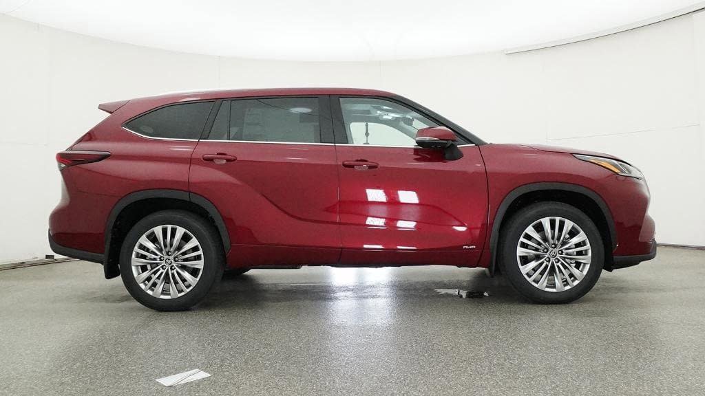 New 2026 Toyota Highlander Platinum AWD/4WD image 27