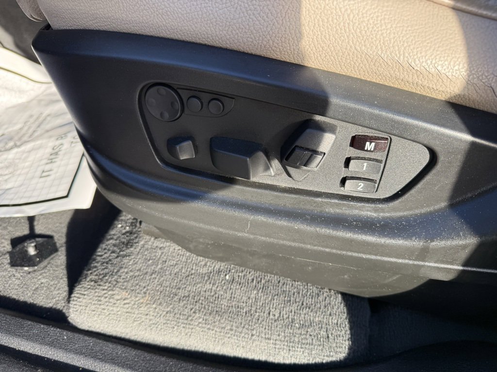 Used 2011 BMW X5 xDrive35i image 12