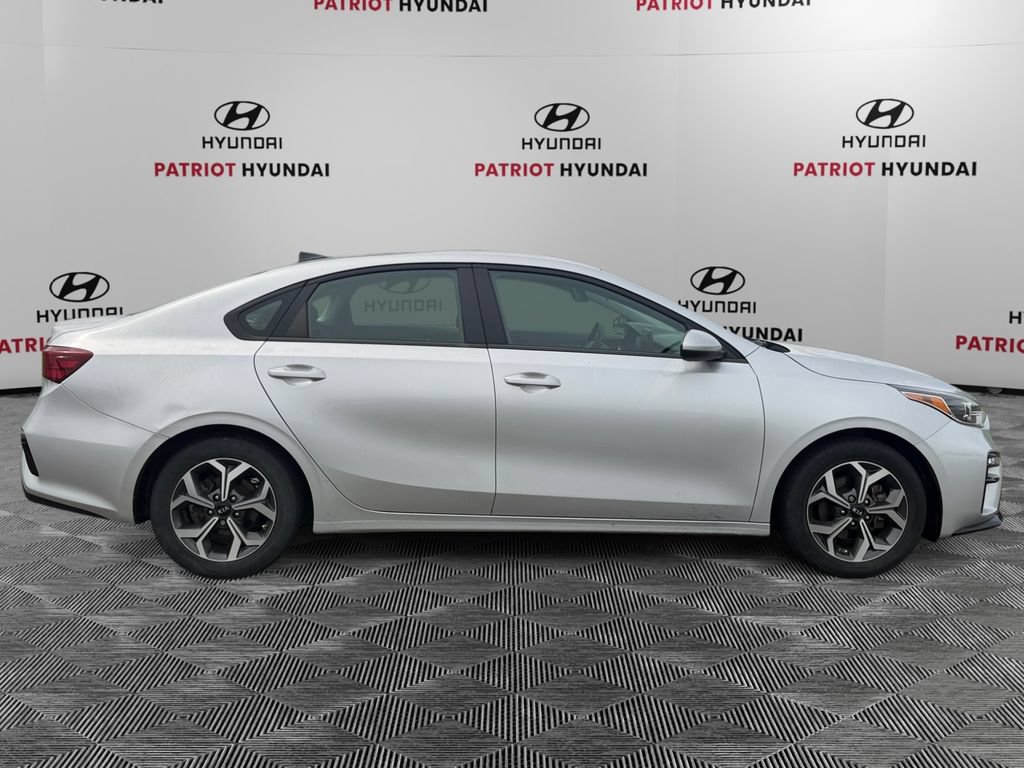 Used 2021 Kia Forte LXS FWD image 2