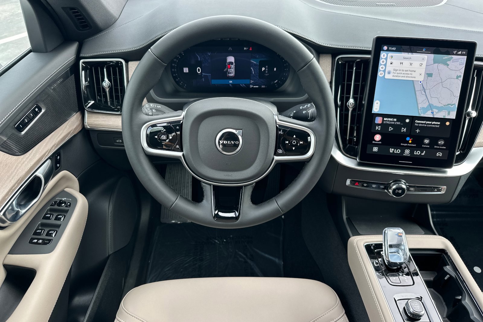New 2026 Volvo XC90 B6 Plus image 12