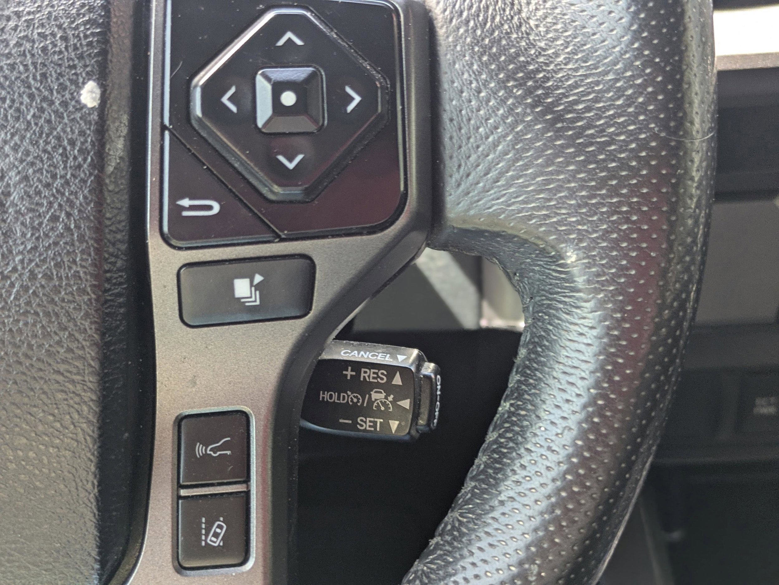 Used 2021 Toyota Tacoma TRD Off-Road RWD image 18