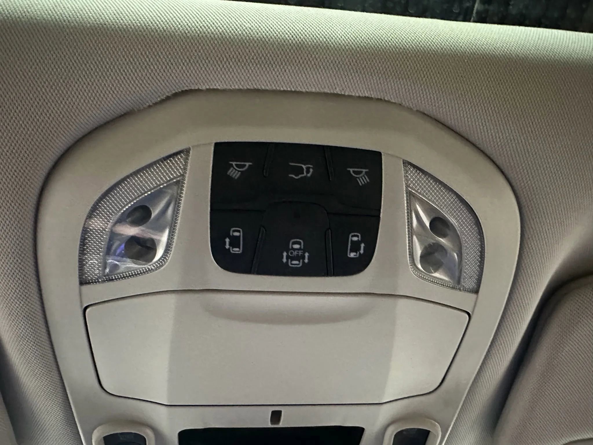 Used 2017 Chrysler Pacifica Limited w/ Advanced Safetytec Group image 51