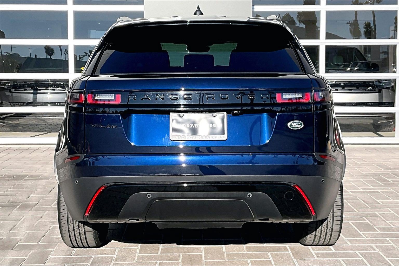 Used 2022 Land Rover Range Rover Velar S AWD/4WD image 4