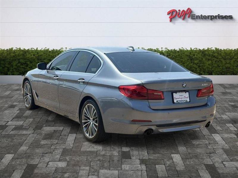 Used 2017 BMW 530i RWD image 2