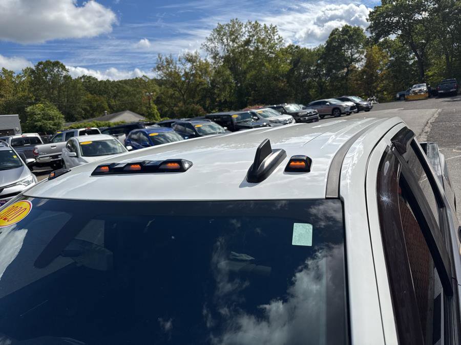 Used 2020 GMC Sierra 2500 4x4 Crew Cab w/ Convenience Package image 9